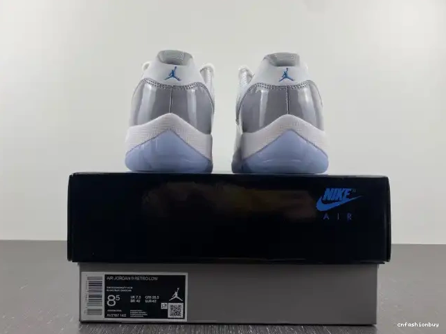 Air Grey Cement Low AV2187-140 Jordan 11 0610